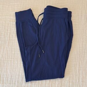 EUC! Lululemon Athletica Ready to Rulu Joggers, sz 6
